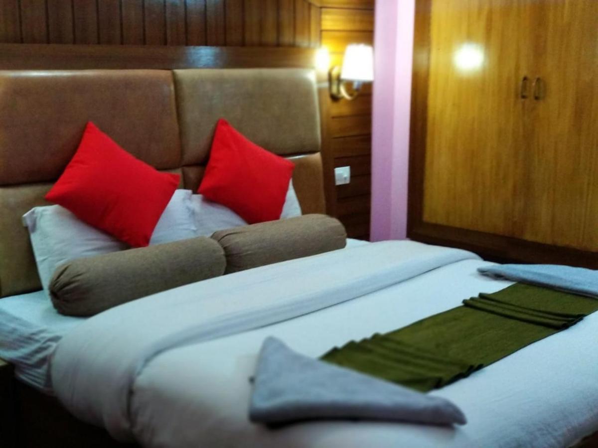 Dormico'S Hotel Snowbird Manāli Esterno foto