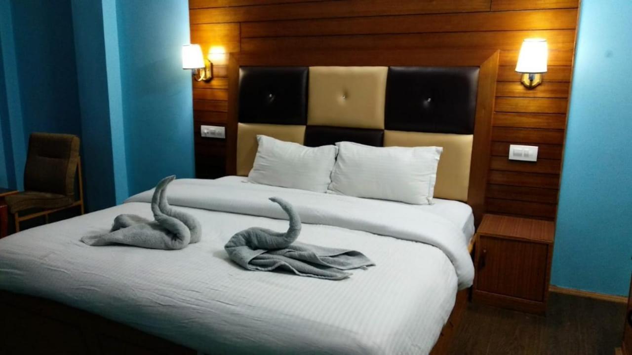 Dormico'S Hotel Snowbird Manāli Esterno foto